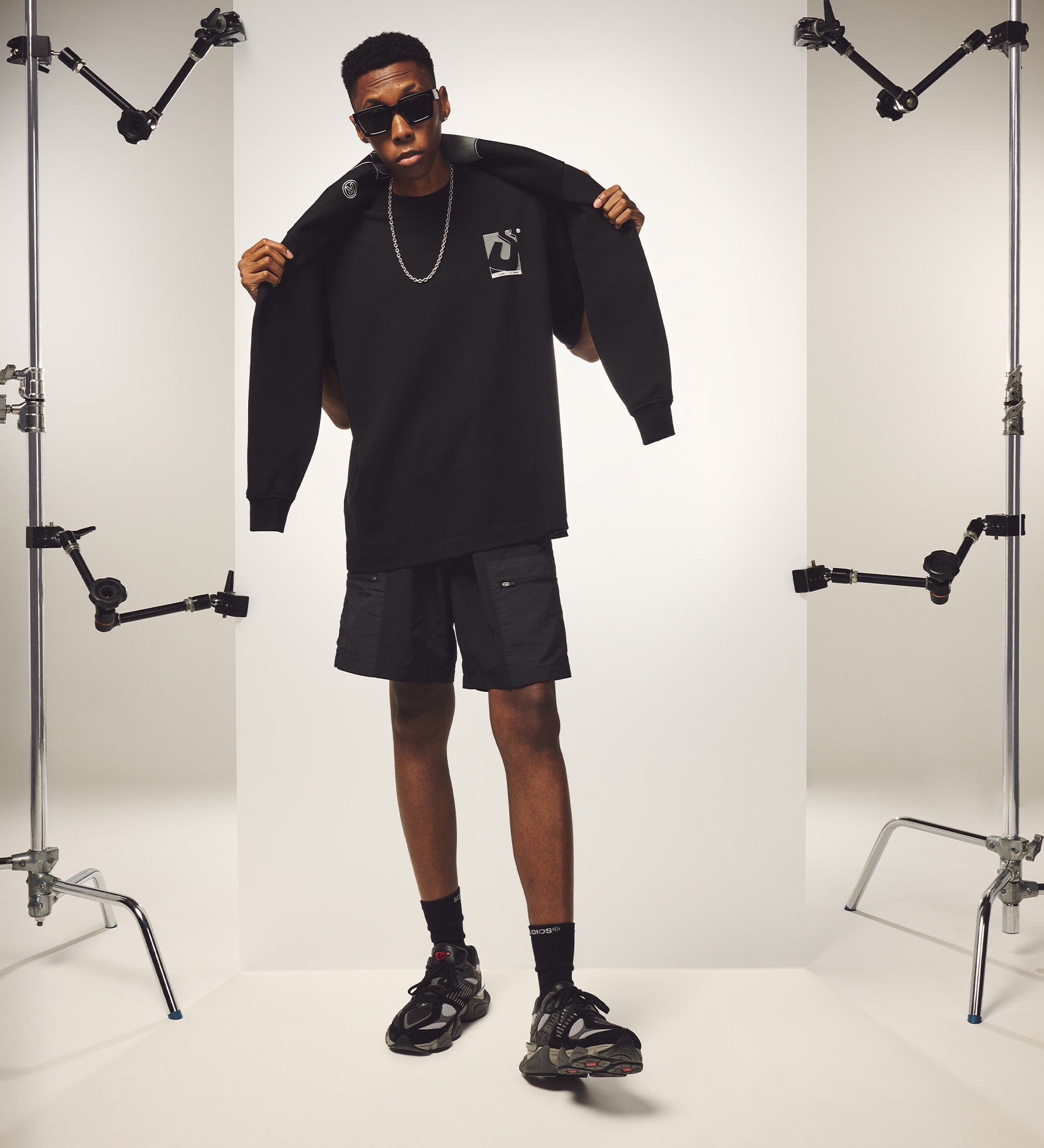 Studios ® Cargo Shorts [Black]