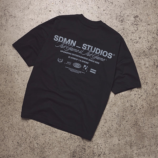 Studios ® Script T-Shirt [Vintage Black]