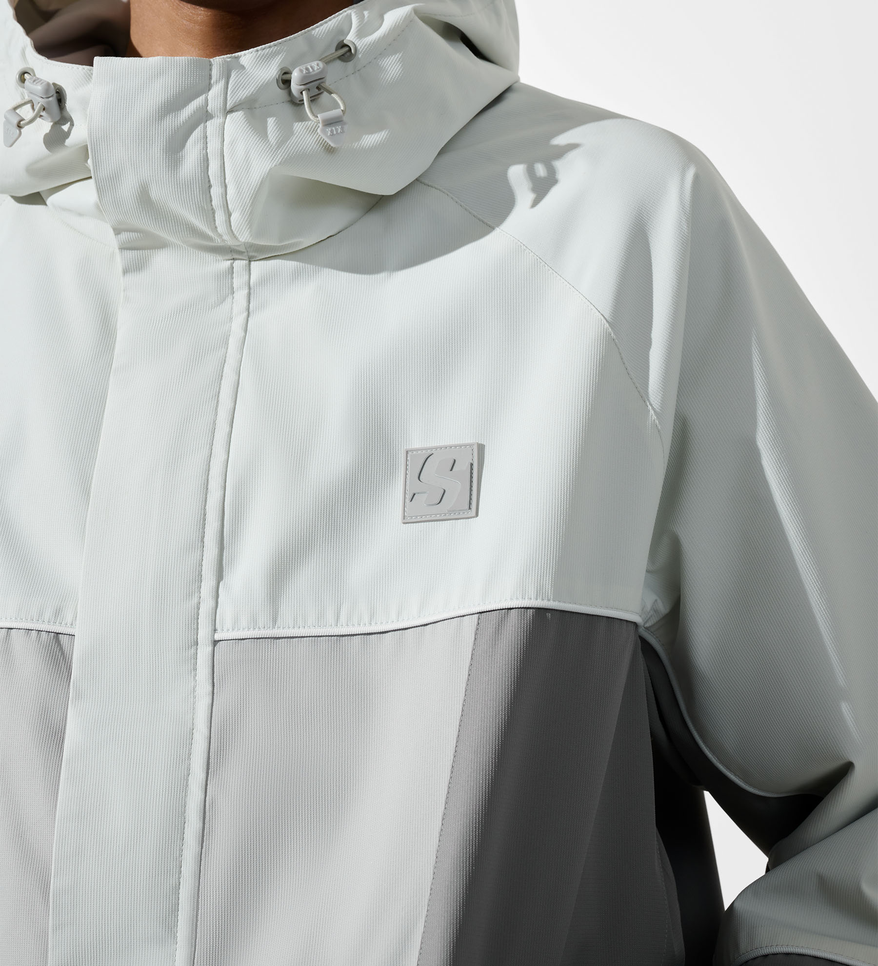Vertex Windbreaker [Arctic White]