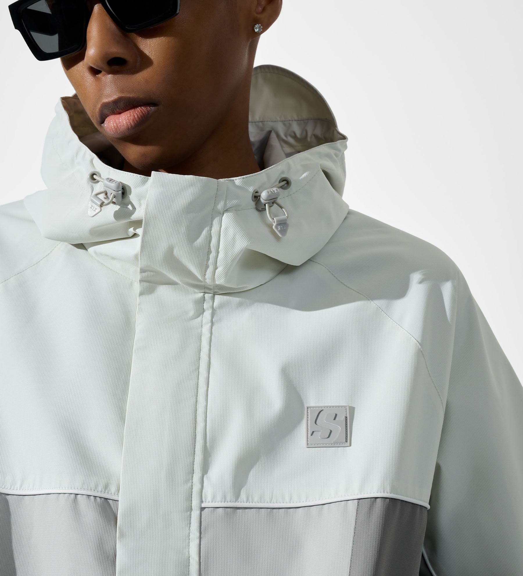 Vertex Windbreaker [Arctic White]